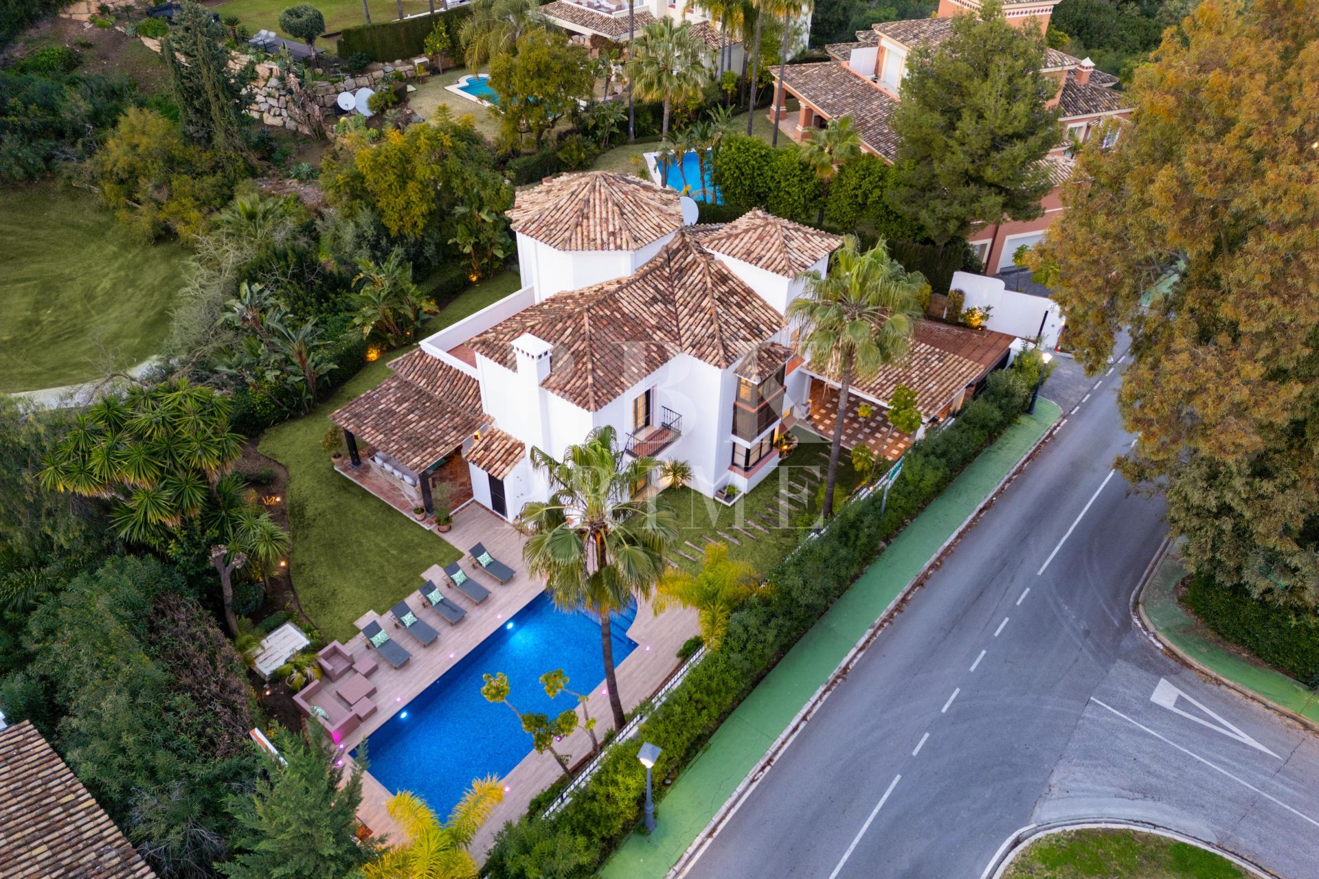 Available - Villa - Málaga - Costa del Sol