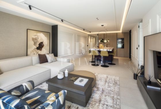 Apartment · Available - Marbella · Málaga