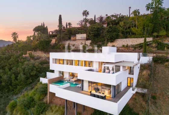 Villa · Available - Málaga