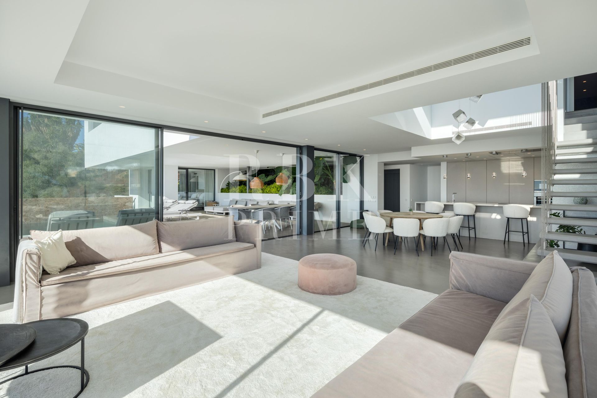 Available - Villa - Málaga - Costa del Sol