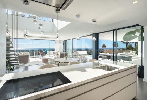 Villa · Available - Málaga