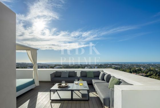 Villa · Available - Málaga