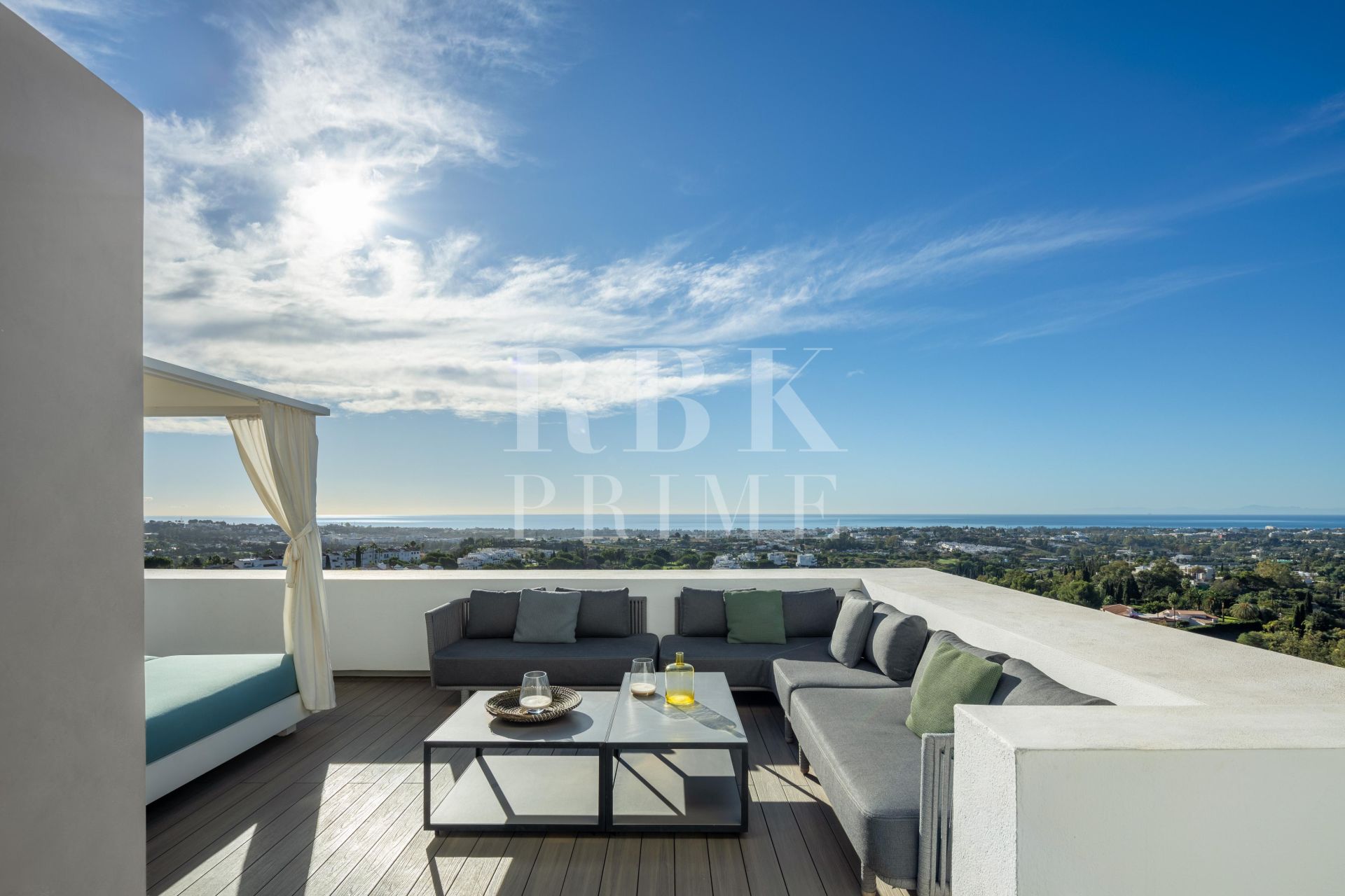 Available - Villa - Málaga - Costa del Sol