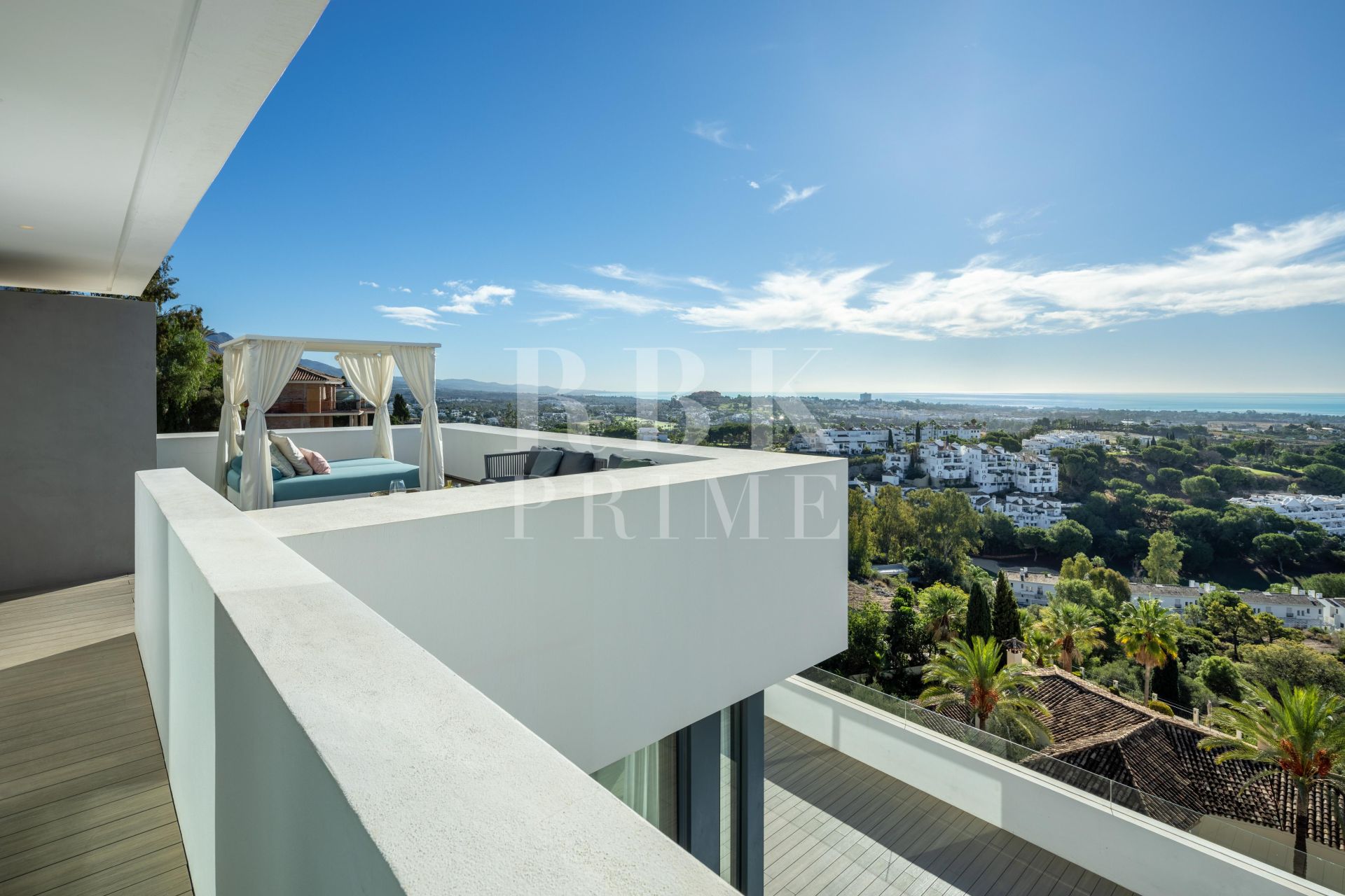 Available - Villa - Málaga - Costa del Sol