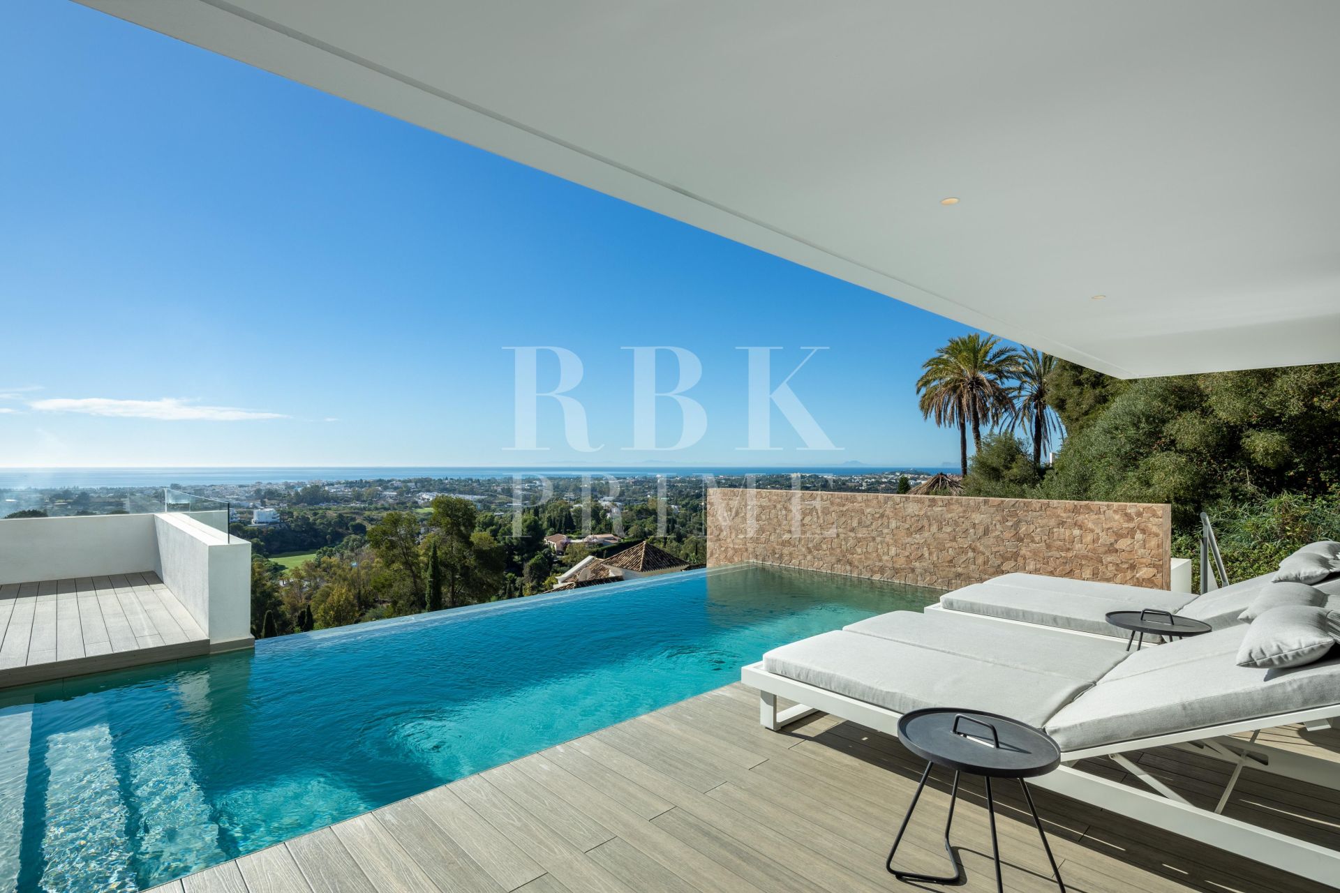 Available - Villa - Málaga - Costa del Sol