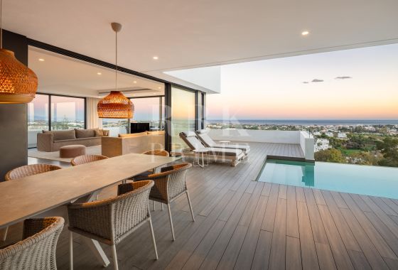 Villa · Available - Málaga