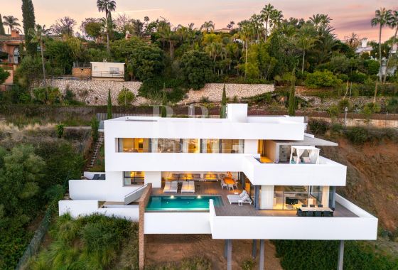 Villa · Available - Málaga