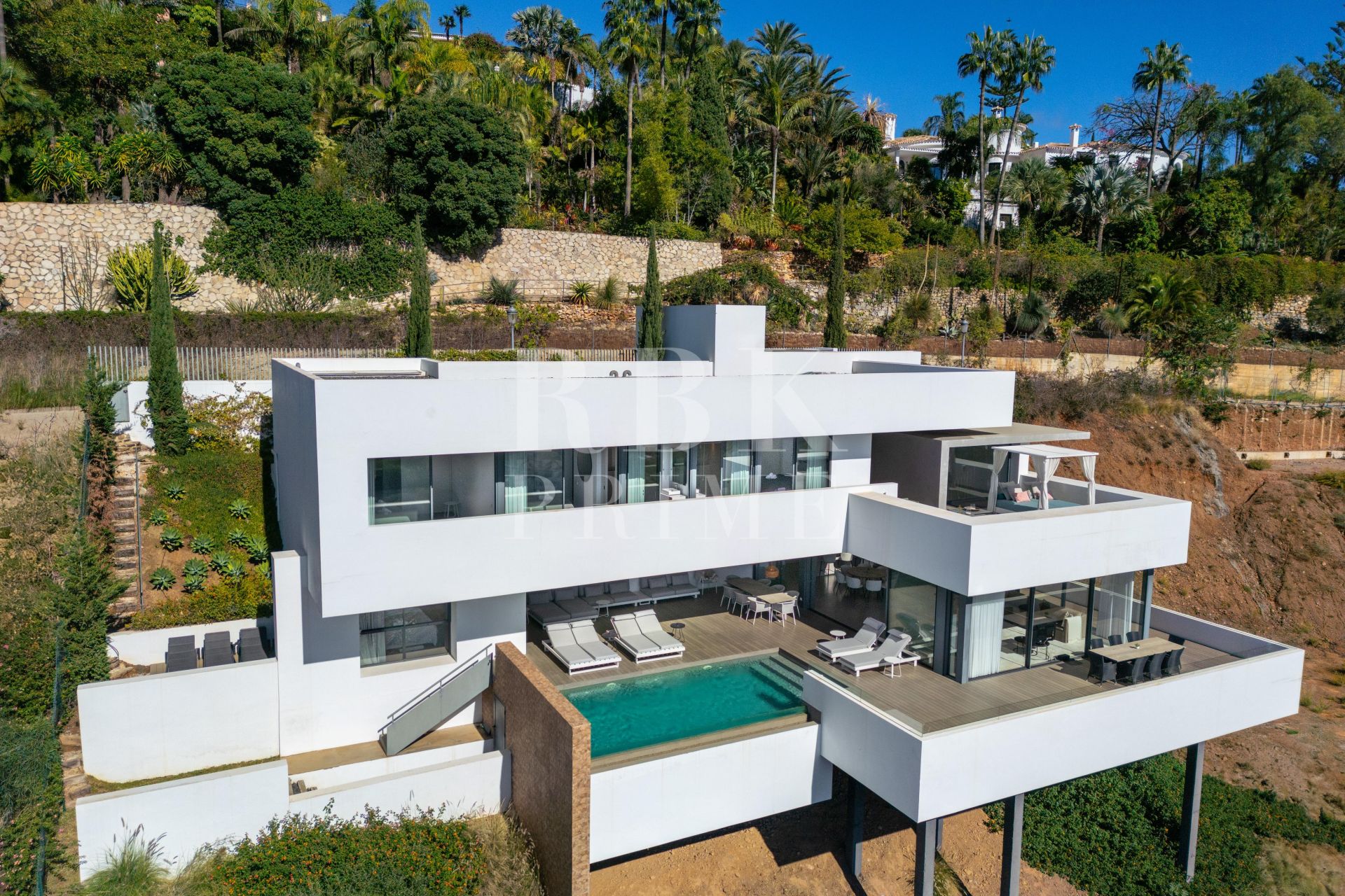 Available - Villa - Málaga - Costa del Sol