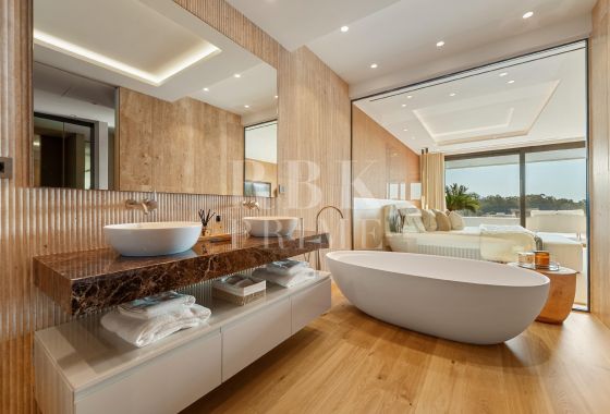 Penthouse · Available - Marbella · Málaga