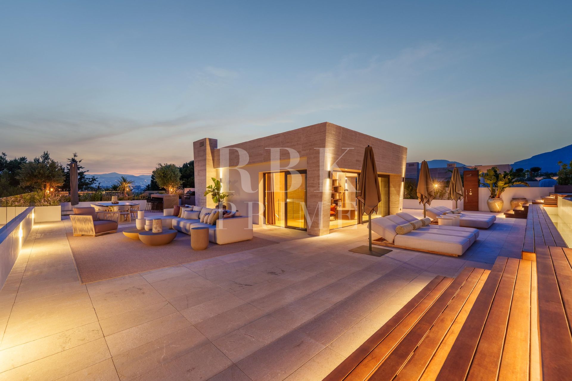 Available - Penthouse - Marbella - Costa del Sol