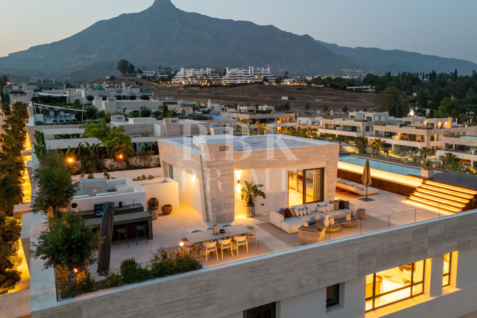 Available - Penthouse - Marbella - Costa del Sol