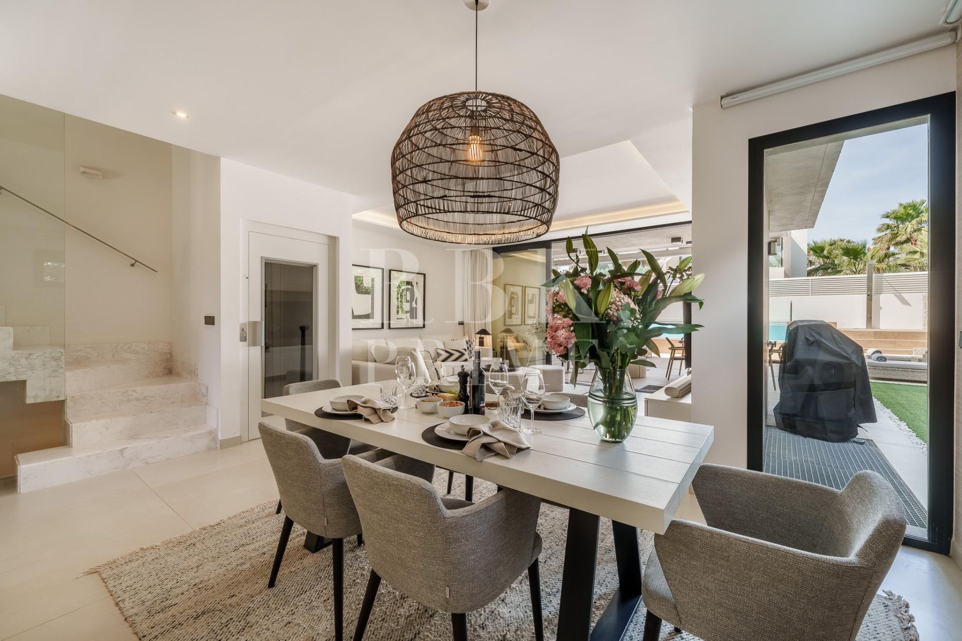 Available - Semi-detached house - Marbella - Costa del Sol