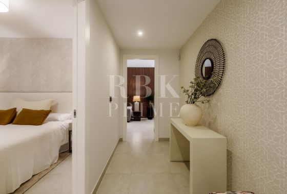 Available - Semi-detached house - Marbella - Costa del Sol