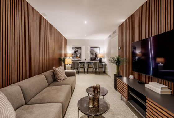 Available - Semi-detached house - Marbella - Costa del Sol