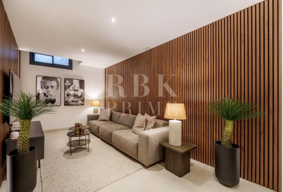 Available - Semi-detached house - Marbella - Costa del Sol