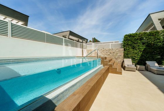 Available - Semi-detached house - Marbella - Costa del Sol