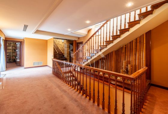 Penthouse · Available - Palma