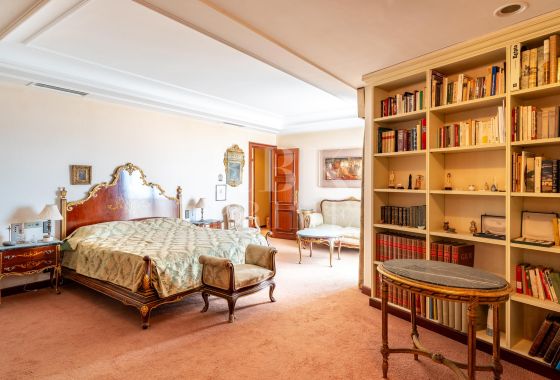 Penthouse · Available - Palma