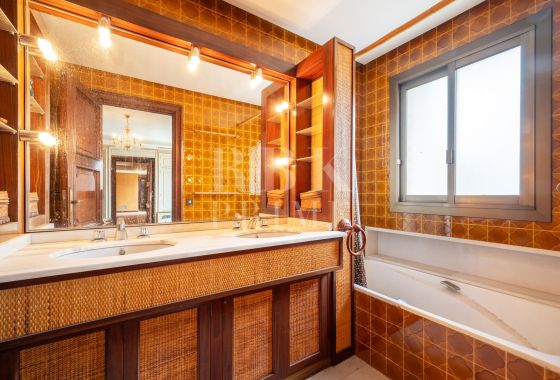 Penthouse · Available - Palma