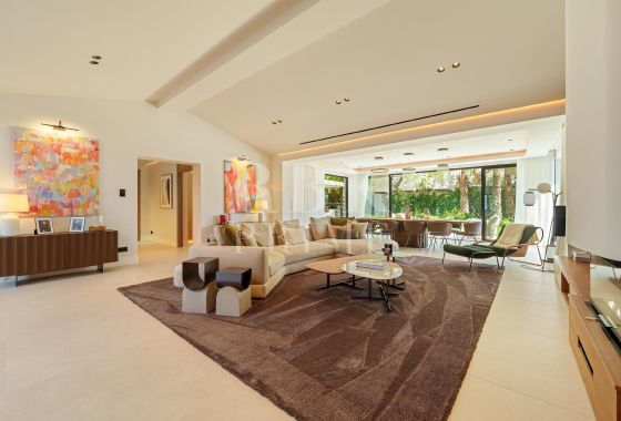 Villa · Available - Marbella · Málaga