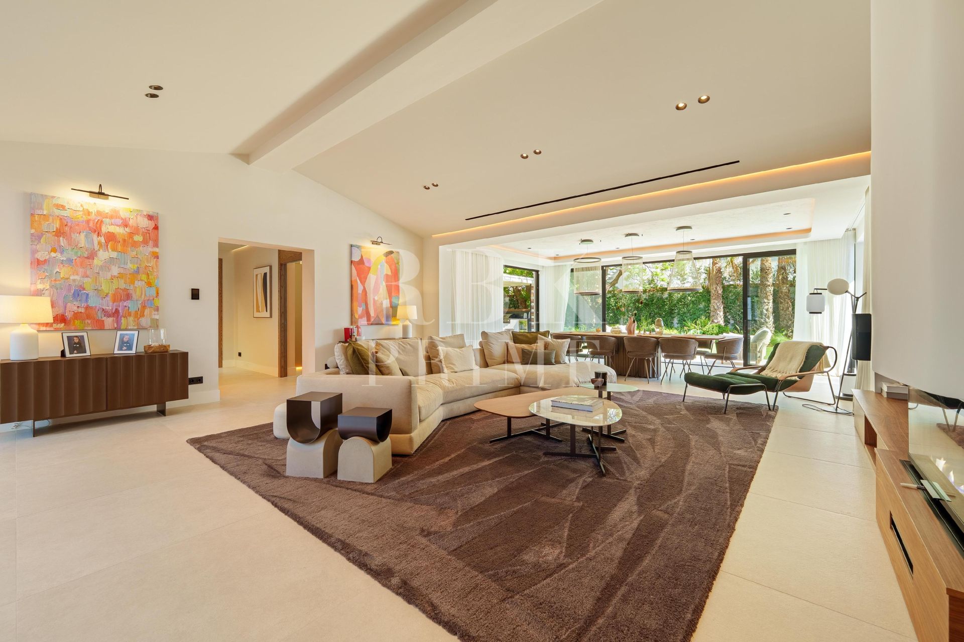 Available - Villa - Marbella - Costa del Sol
