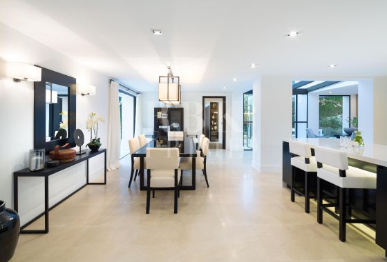 Villa · Available - Málaga