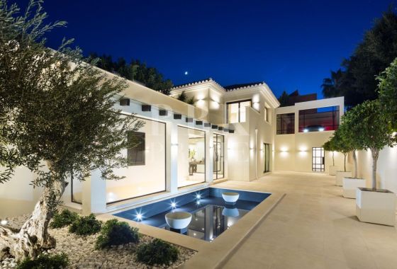 Villa · Available - Málaga