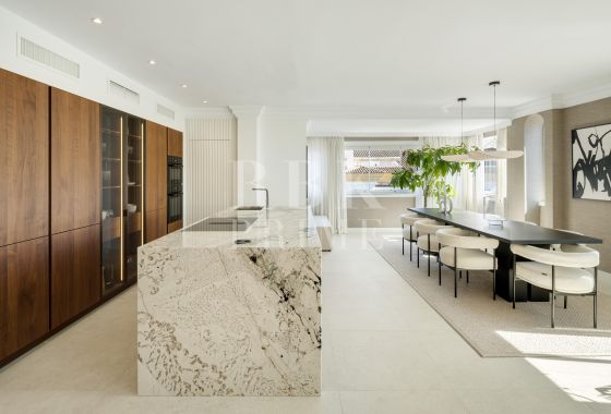 Penthouse · Available - Marbella · Málaga