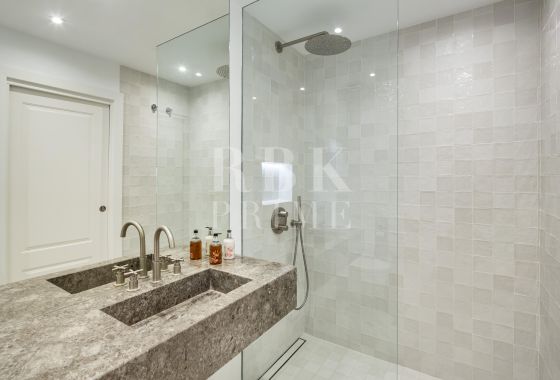 Penthouse · Available - Marbella · Málaga
