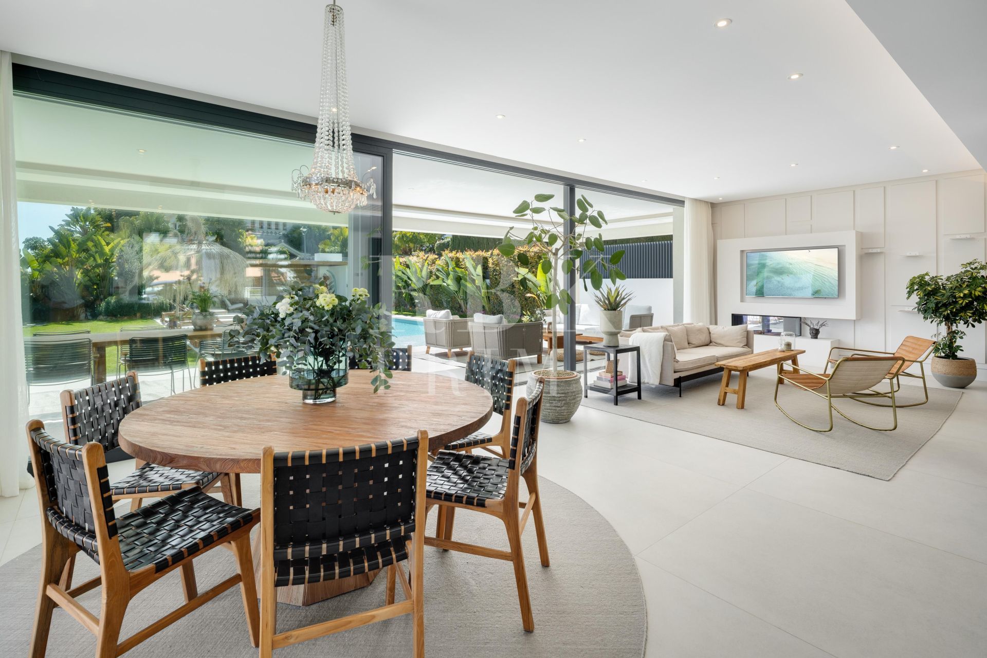 Available - Villa - Málaga - Costa del Sol