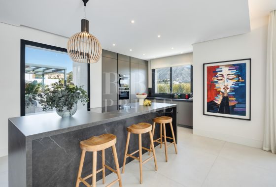 Villa · Available - Málaga