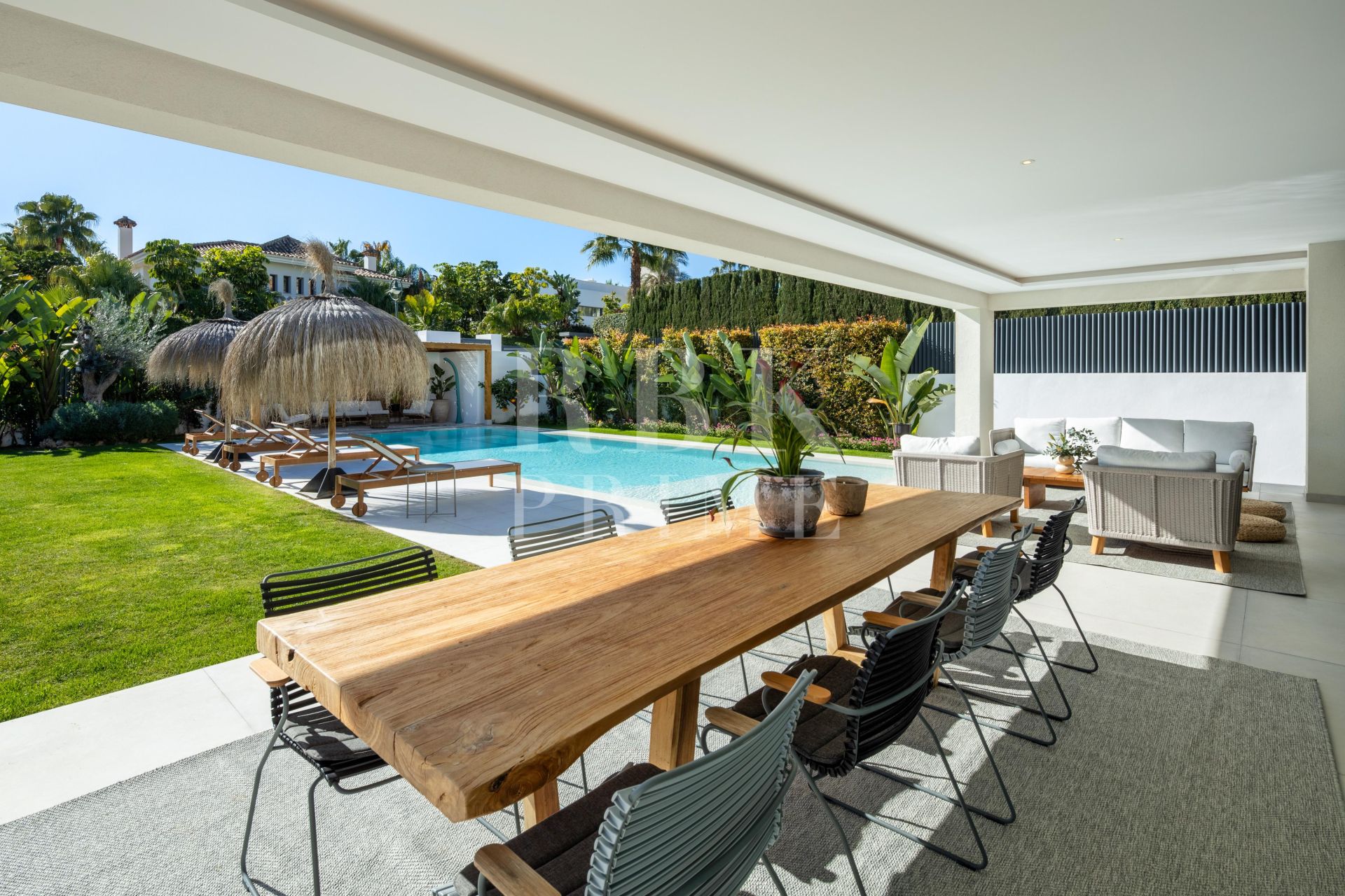 Available - Villa - Málaga - Costa del Sol