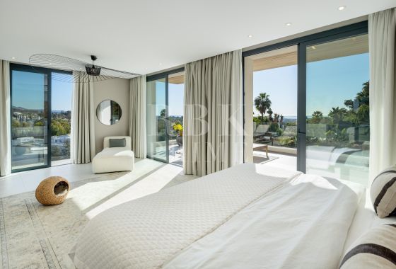 Villa · Available - Málaga