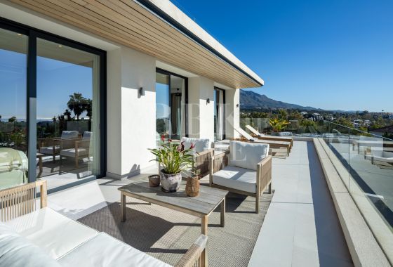 Villa · Available - Málaga