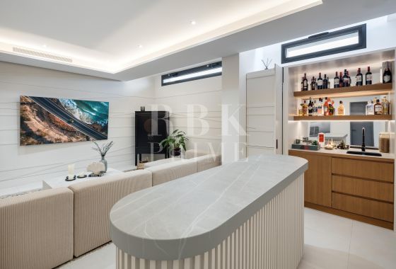 Villa · Available - Málaga