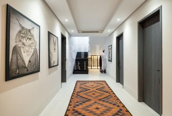 Villa · Available - Málaga
