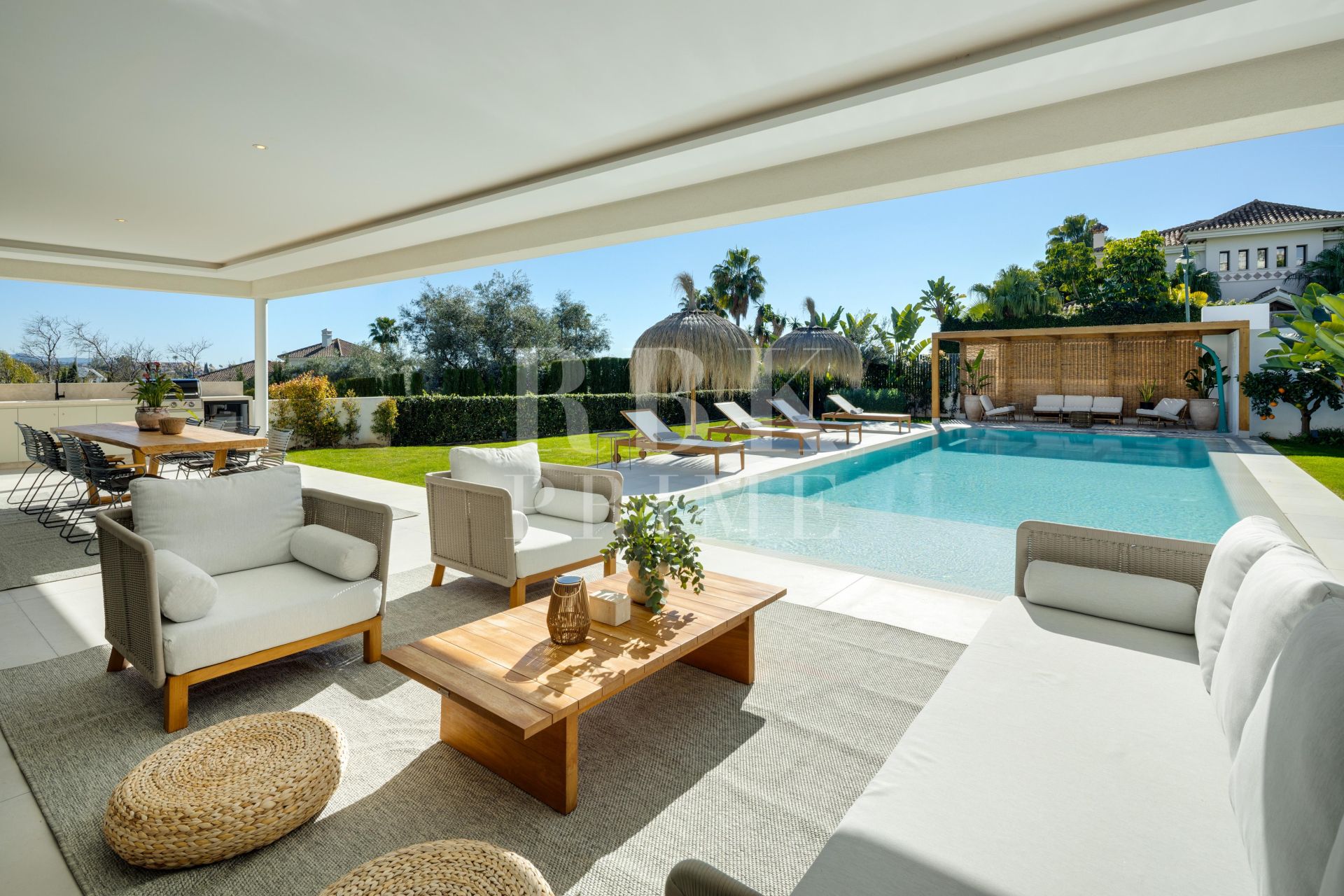 Available - Villa - Málaga - Costa del Sol