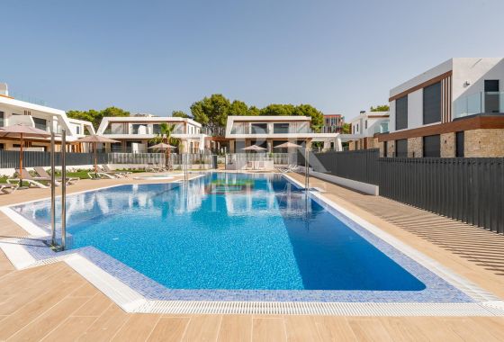 Semi-detached house · Available - Capdepera