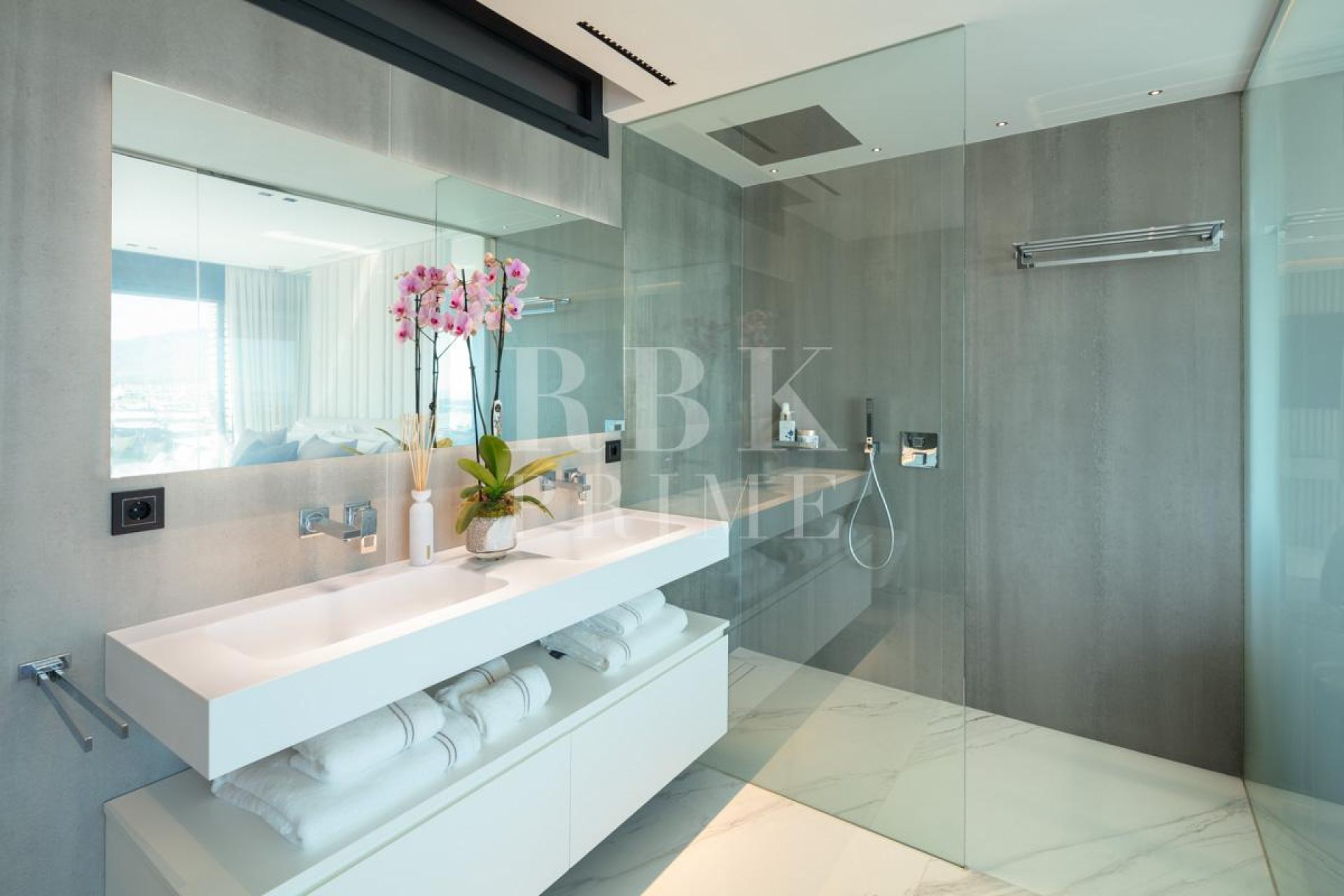 Available - Apartment - Málaga - Costa del Sol