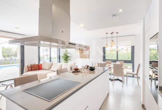 Semi-detached house · Available - Capdepera