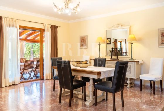 Country property · Available - Palma