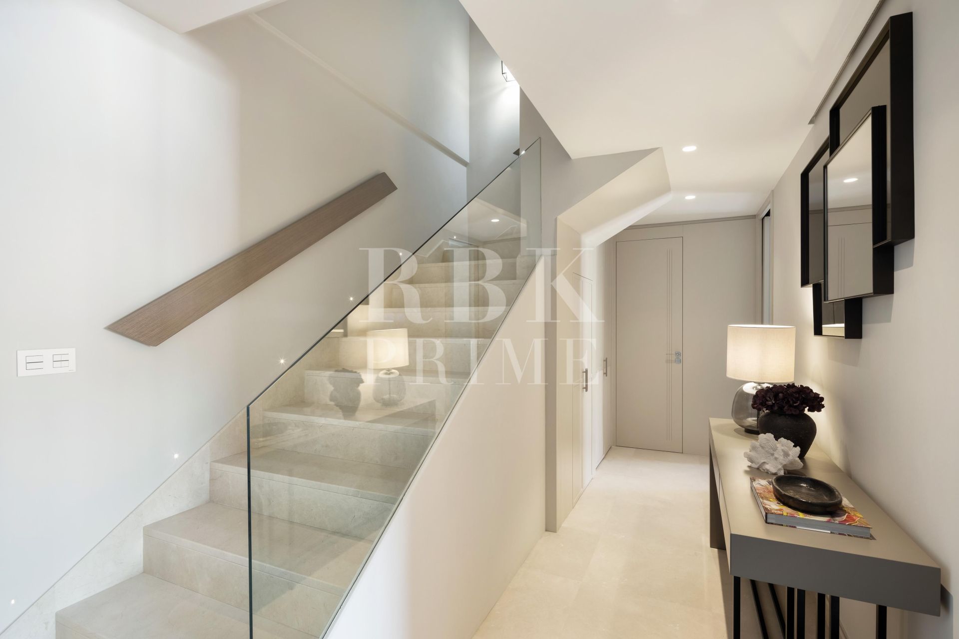 Available - Penthouse - Marbella - Costa del Sol