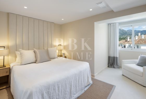 Penthouse · Available - Marbella · Málaga