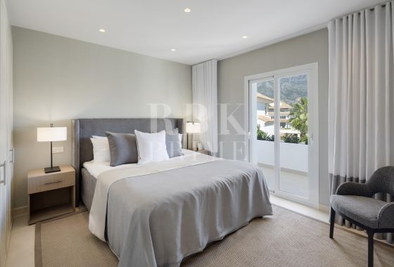 Penthouse · Available - Marbella · Málaga