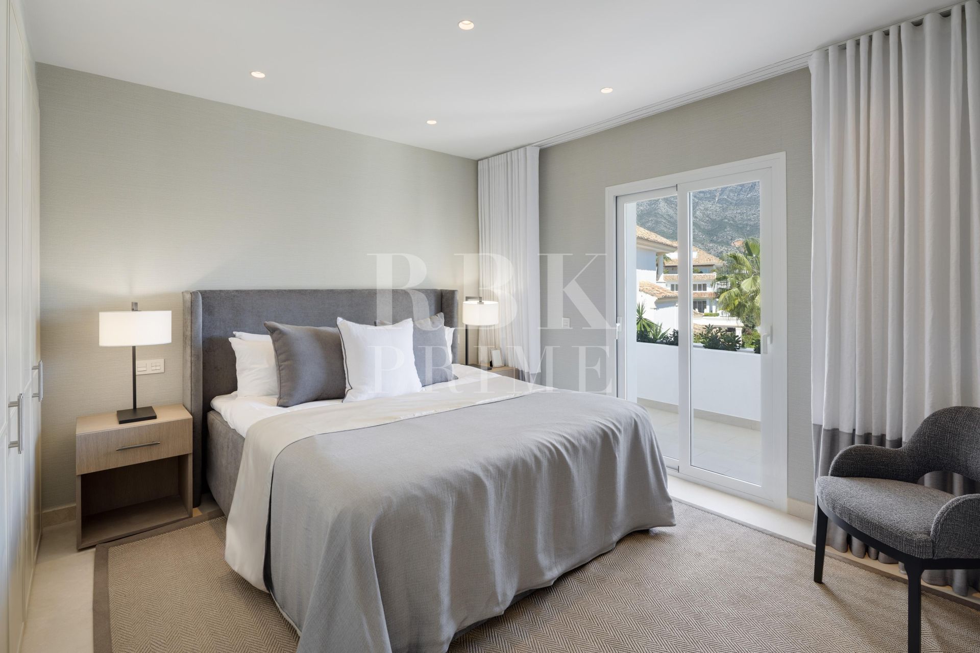 Available - Penthouse - Marbella - Costa del Sol