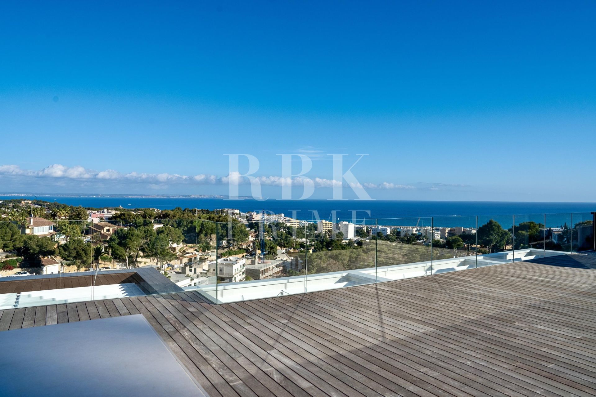 Available - Villa - Calvià