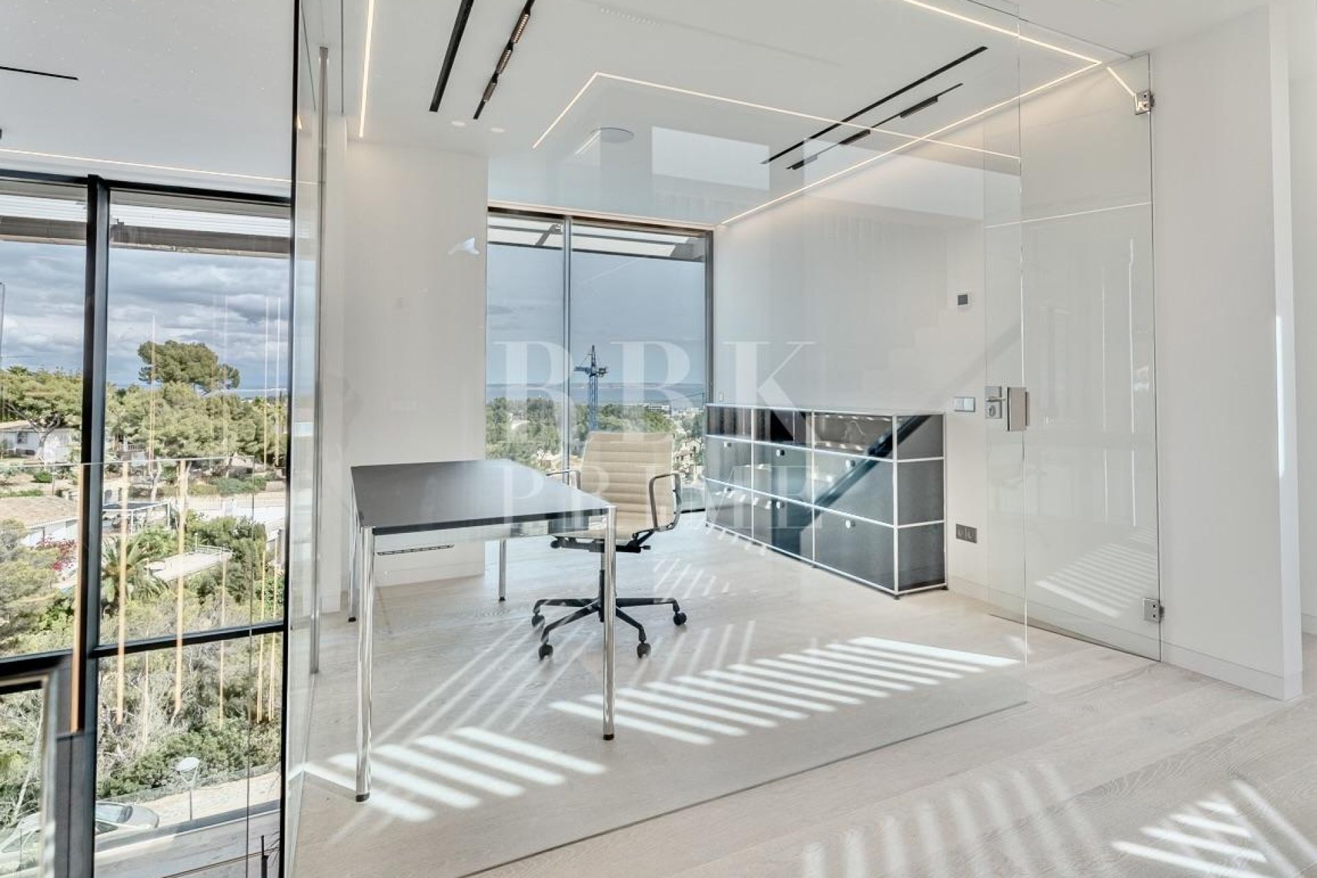 Available - Villa - Calvià