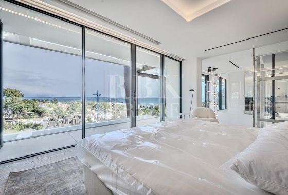 Villa · Available - Calvià