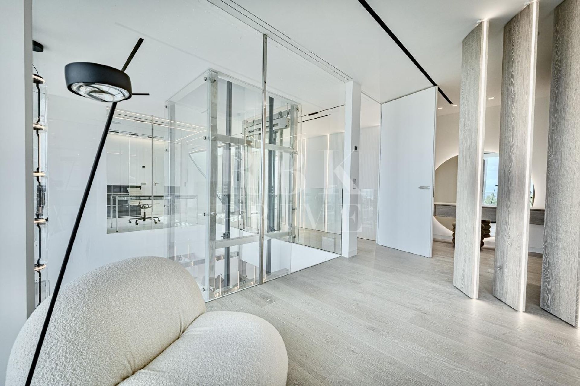 Available - Villa - Calvià
