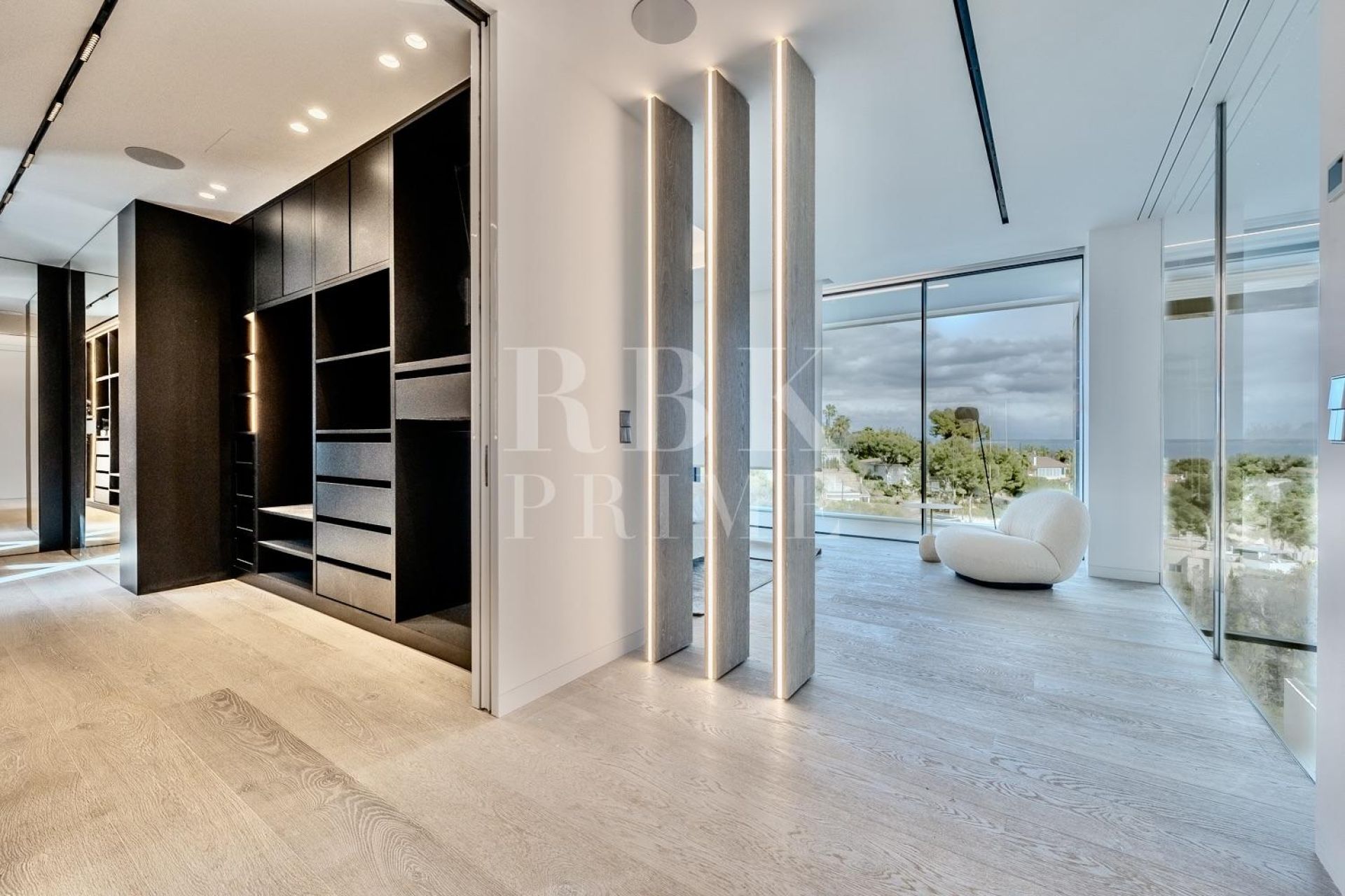 Available - Villa - Calvià